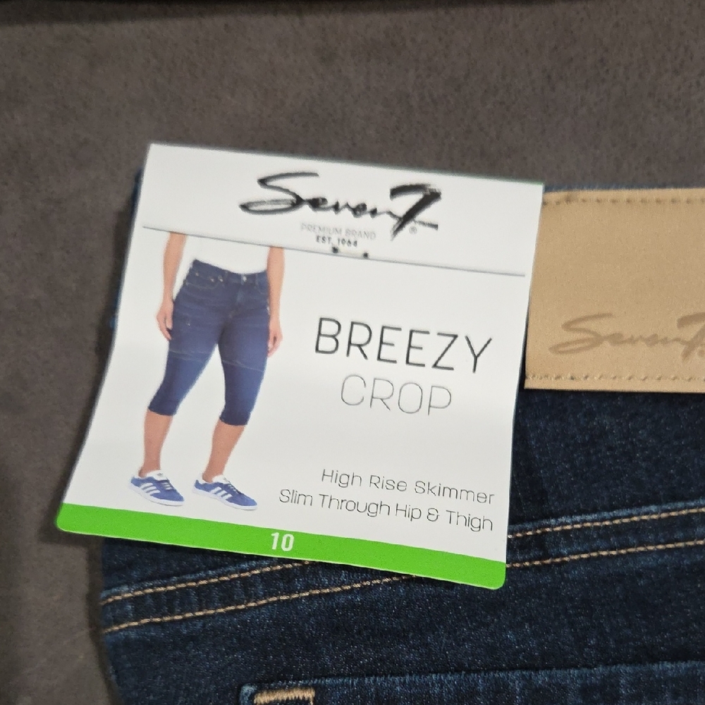 Seven7 Women's Breezy Crop Jeans - Navy